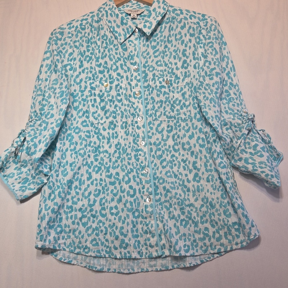 Tru Luxe Jeans Womens Medium Aqua Leopard Print Button Front Shirt Tie Ruched Sl